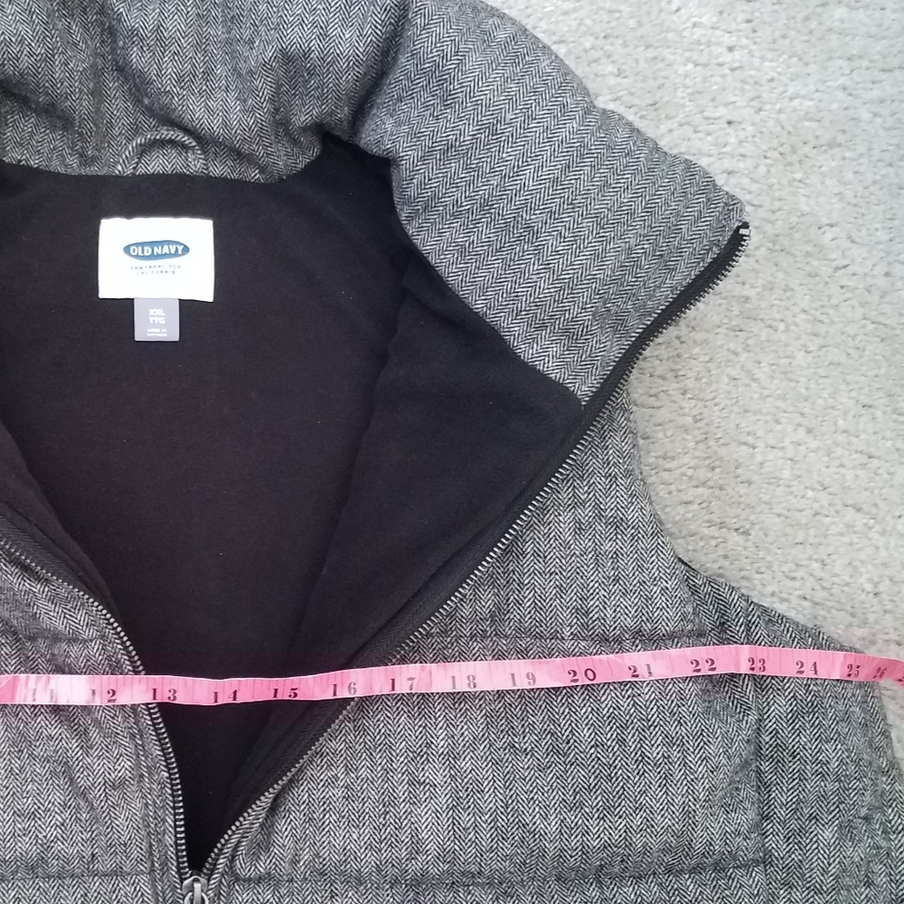 Old Navy womens gray full zip puffer vest
